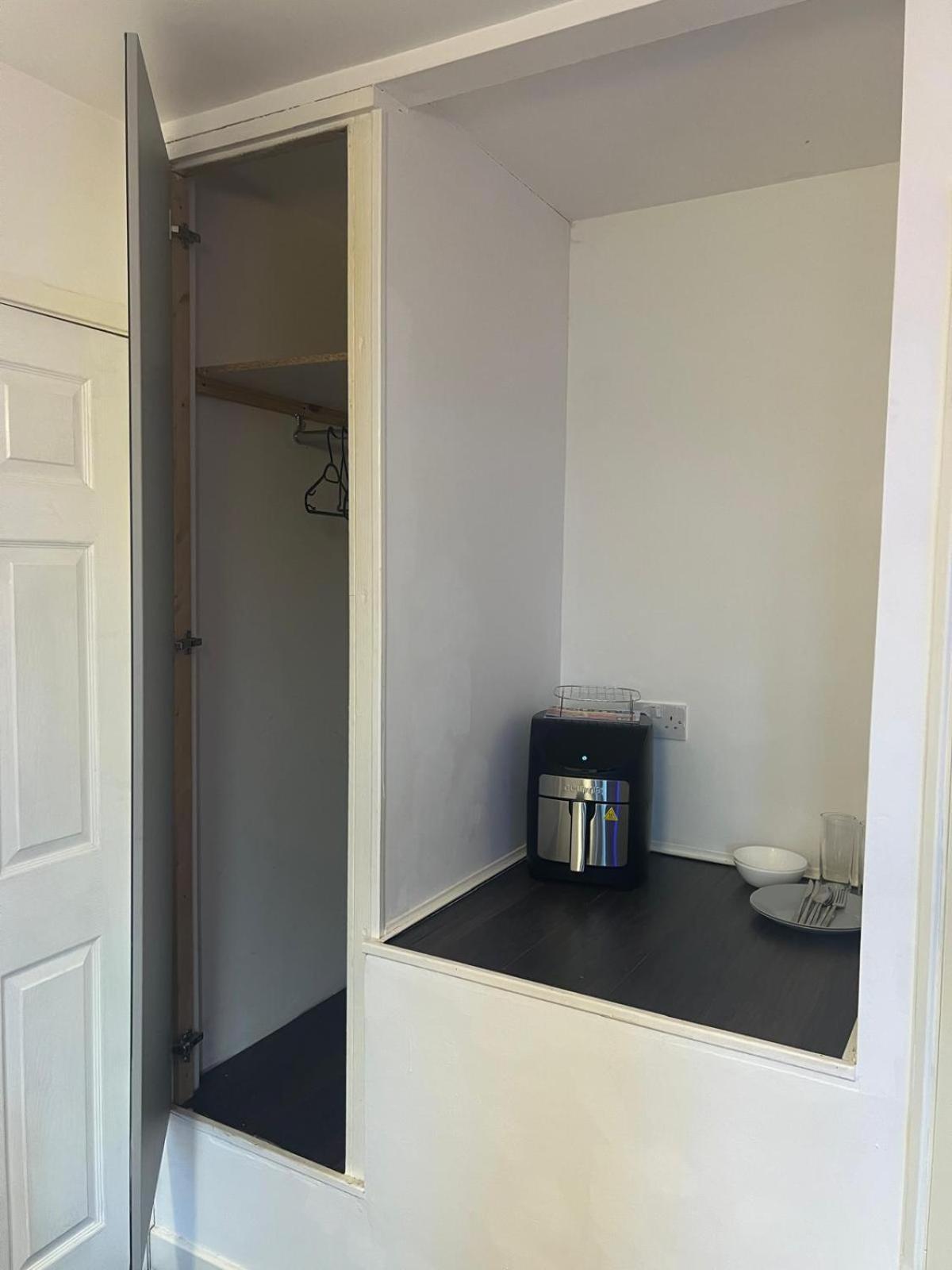 Deluxe Ensuite Double Room With Ensuite Coventry Bagian luar foto